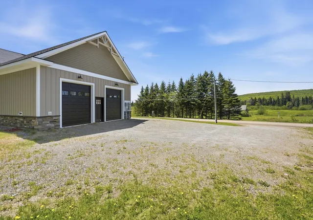 Photo 3 of Single family home for sale at 120 Day Rd, Pittsburg, NH 03592 | MLS# 5093008 | Listing updated on 2026-09-11