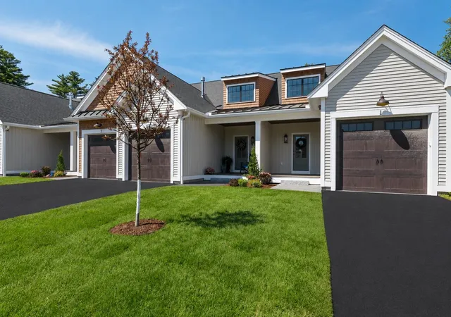 Photo 1 of Townhouse for sale at 3 Pillsbury Ct, Candia, NH 03034 | MLS# 5094224 | Listing updated on 2026-09-05