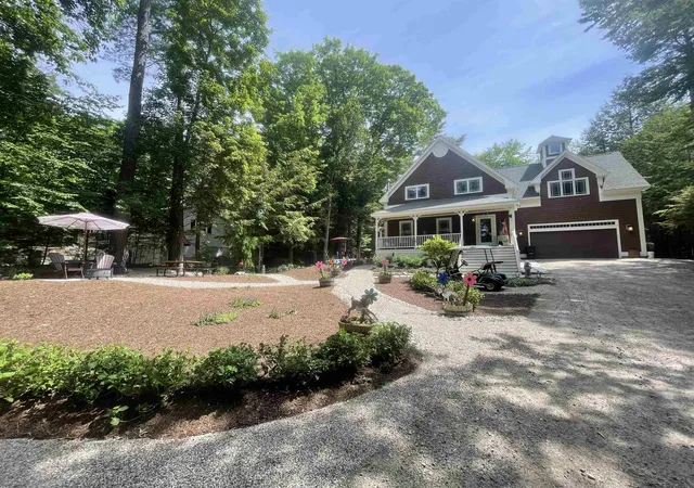 Photo 4 of Sale Pending at 56 Kings Pine Rd, Wolfeboro, NH 03894 | MLS# 5094386 | Listing updated on 2026-10-07