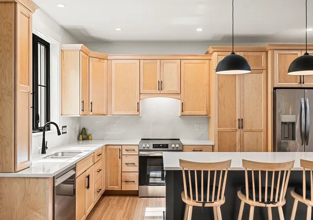 Photo 4 of Single family home for sale at 40 Christian Hl Rd, Amherst, NH 03031 | MLS# 5094629 | Listing updated on 2026-10-02