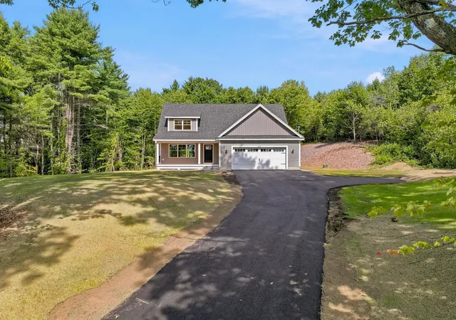 Photo 1 of Single family home for sale at 219 10 Colburn Rd, New Boston, NH 03070 | MLS# 5094881 | Listing updated on 2026-09-02