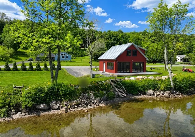 Photo 2 of Single family home for sale at 1027 South Barton Rd, Barton, VT 05822 | MLS# 5095396 | Listing updated on 2026-09-01