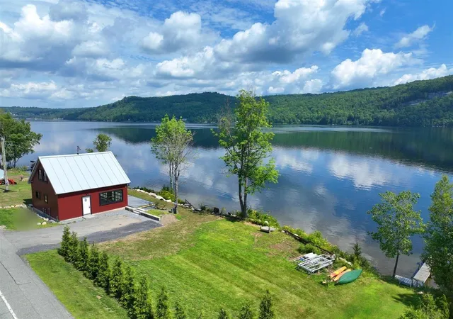 Photo 4 of Single family home for sale at 1027 South Barton Rd, Barton, VT 05822 | MLS# 5095396 | Listing updated on 2026-09-01