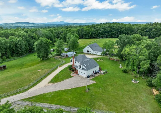 Photo 2 of Single family home for sale at 307 E Ricker Rd, Loudon, NH 03307 | MLS# 5095470 | Listing updated on 2026-09-29