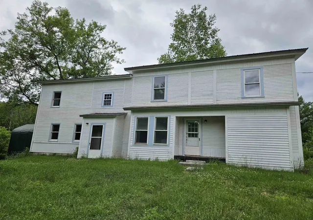 Photo 3 of Single family home for sale at 49 Winter St, Hardwick, VT 05843 | MLS# 5095938 | Listing updated on 2026-09-21