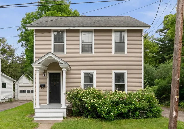 Photo 2 of Single family home for sale at 39 Latham Ct, Burlington, VT 05401 | MLS# 5096662 | Listing updated on 2026-09-03