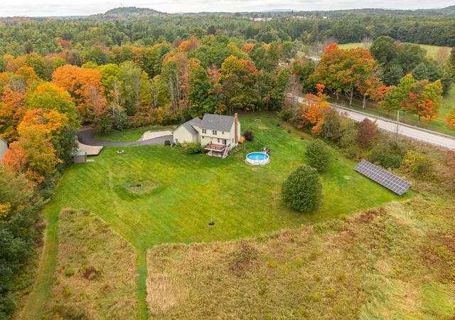 Photo 3 of Single family home for sale at 8 Old Ml Ln, Rollinsford, NH 03869 | MLS# 5096739 | Listing updated on 2026-10-20
