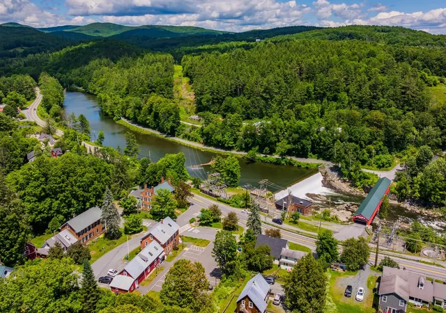 Photo 3 of Single family home for sale at 2706 East Woodstock Rd, Woodstock, VT 05091 | MLS# 5096963 | Listing updated on 2026-09-09