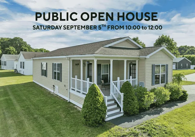 Photo 1 of Single family home for sale at 2 Goldenrod Wy, North Hampton, NH 03862 | MLS# 5097027 | Listing updated on 2026-09-10