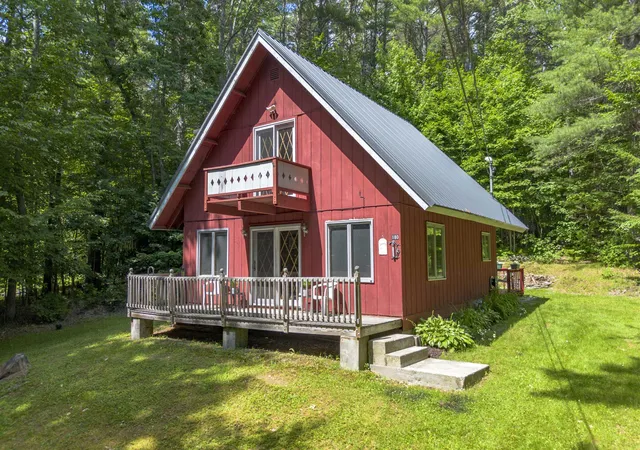 Single family home for sale at 180 Debbie Higgins Ln, West Wardsboro, VT 05360 | MLS# 5097788