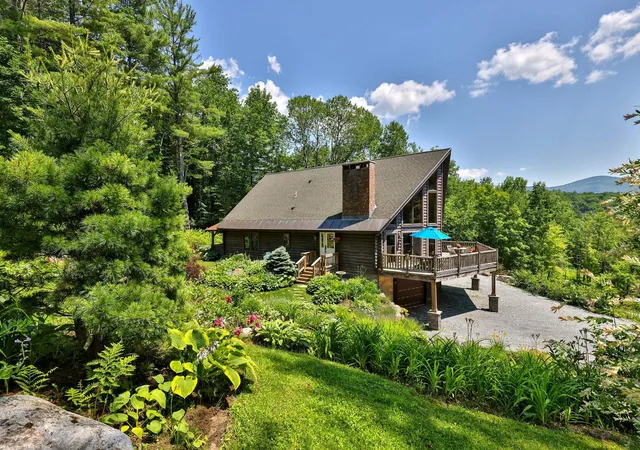Photo 2 of Single family home for sale at 415 Crown Point Rd, Cuttingsville, VT 05738 | MLS# 5098570 | Listing updated on 2026-09-06