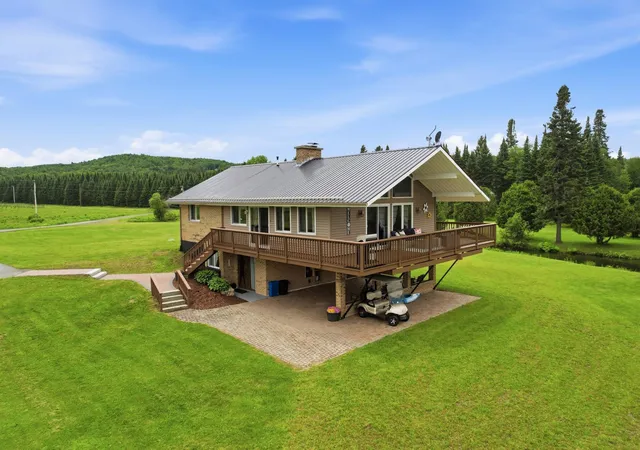 Photo 3 of Single family home for sale at 261 Song Bird Dr, Canaan, VT 05903 | MLS# 5098670 | Listing updated on 2026-09-02