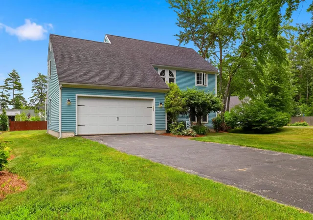 Photo 2 of Single family home for sale at 59 Peterson Cir, Concord, NH 03303 | MLS# 5098864 | Listing updated on 2026-09-01