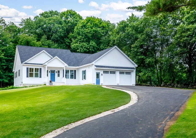 Photo 1 of Single family home for sale at 2 Elm St, Westminster, MA 01473 | MLS# 5098871 | Listing updated on 2026-09-09