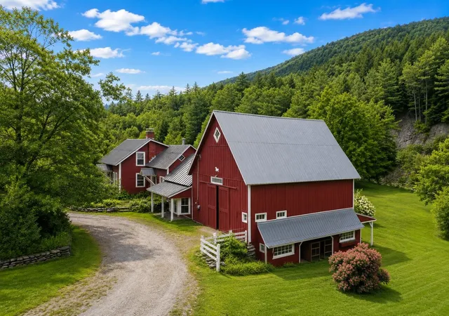 Photo 3 of Single family home for sale at 492 Dover Rd, Newfane, VT 05345 | MLS# 5099272 | Listing updated on 2026-09-18