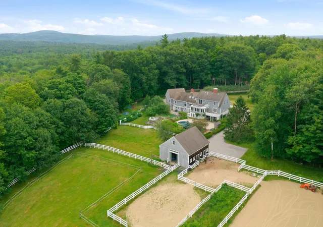 Single family home for sale at 428 Clark Hill Rd, New Boston, NH 03070 | MLS# 5099327