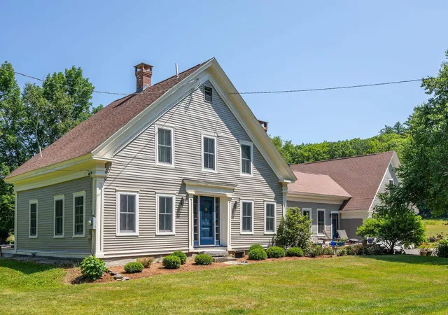 Single family home for sale at 1470 Popple Dungeon Rd, Chester, VT 05143 | MLS# 5099745
