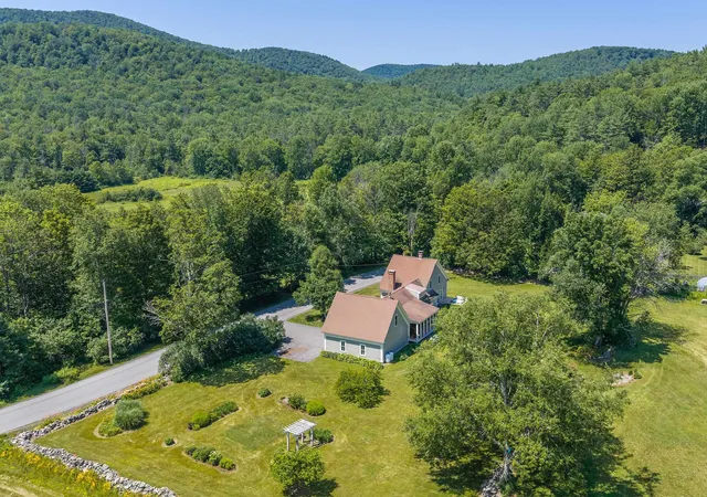 Photo 2 of Single family home for sale at 1470 Popple Dungeon Rd, Chester, VT 05143 | MLS# 5099745 | Listing updated on 2026-09-04