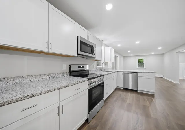 Photo 3 of Single family home for sale at 411 Mont Vernon Rd, Milford, NH 03055 | MLS# 5100136 | Listing updated on 2026-09-19