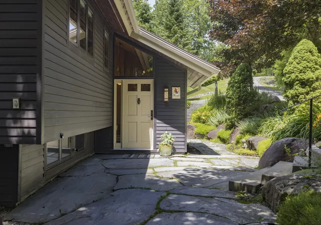 Photo 3 of Single family home for sale at 1039 Notchbrook Rd, Stowe, VT 05672 | MLS# 5100279 | Listing updated on 2026-09-10