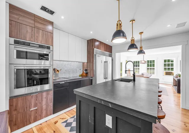 Photo 3 of Single family home for sale at 3 Shannon Ridge Rd, Dover, VT 05356 | MLS# 5100356 | Listing updated on 2026-09-03