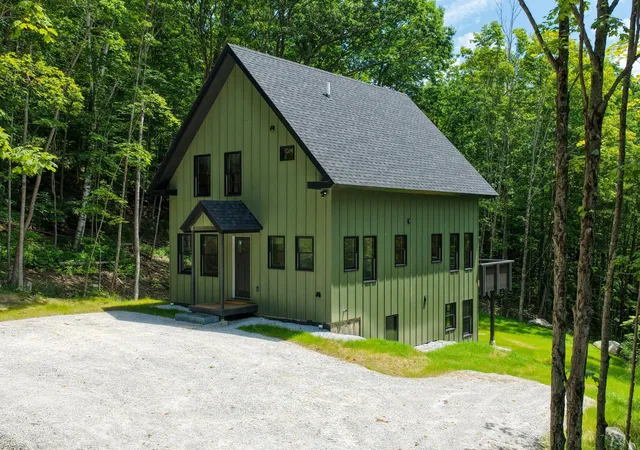 Photo 2 of Single family home for sale at 300 Great Hawk Rd, Rochester, VT 05767 | MLS# 5100533 | Listing updated on 2026-09-15