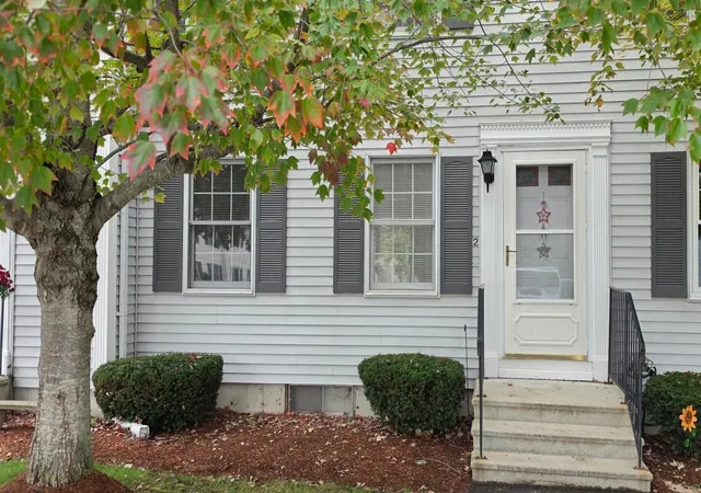 Photo 1 of Sale Pending at 2 Wyndmere Dr, Londonderry, NH 03053 | MLS# 5100555 | Listing updated on 2026-10-08