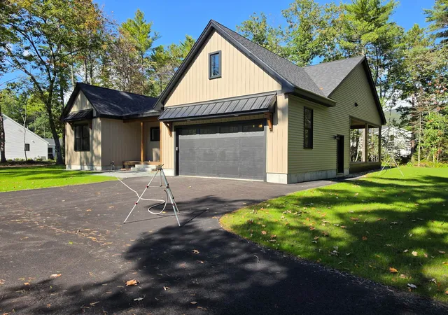 Photo 2 of Single family home for sale at 10 Winchester Ln, Melvin Village, NH 03850 | MLS# 5100567 | Listing updated on 2026-10-21