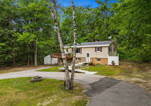 Photo 3 of Single family home for sale at 11 Dudley Dr, Middleton, NH 03887 | MLS# 5101269 | Listing updated on 2026-09-03