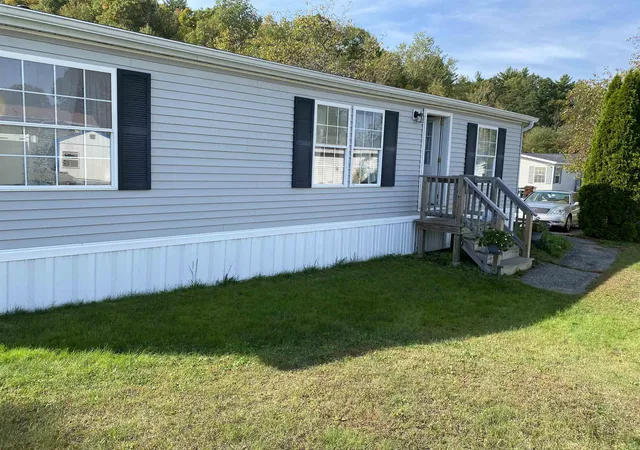 Manufactured home for sale at 53 Coral Ln, Seabrook, NH 03874 | MLS# 5101587