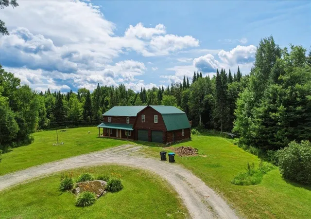 Photo 3 of Single family home for sale at 4940 Holland Pond Rd, Derby Line, VT 05830 | MLS# 5101596 | Listing updated on 2026-09-10