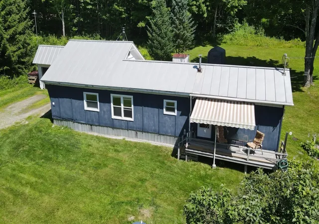 Photo 3 of Manufactured home for sale at 1608 Braintree Hill Rd, Randolph, VT 05060 | MLS# 5101603 | Listing updated on 2026-09-09