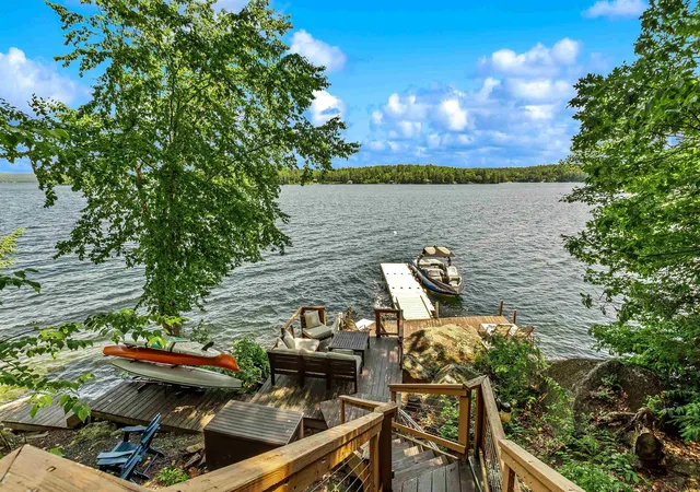 Photo 2 of Single family home for sale at 7 Bay Point Ln, Sunapee, NH 03782 | MLS# 5101626 | Listing updated on 2026-09-28