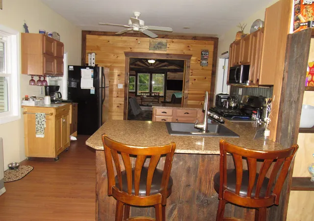 Photo 2 of Single family home for sale at 21 Maple Hill Rd, Derby Line, VT 05830 | MLS# 5101707 | Listing updated on 2026-09-10