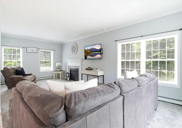 Photo 3 of Single family home for sale at 776 Meredith Center Rd, Laconia, NH 03246 | MLS# 5101955 | Listing updated on 2026-09-11