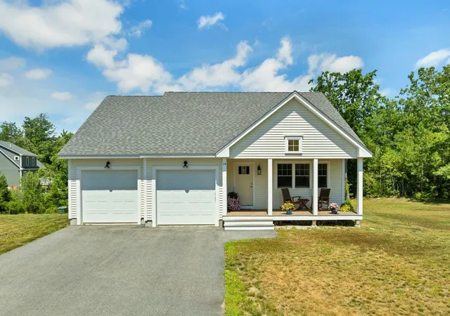 Photo 1 of Single family home for sale at 14 Village Cor Rd, Ossipee, NH 03864 | MLS# 5102093 | Listing updated on 2026-10-10