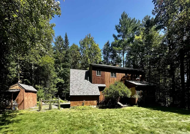 Photo 2 of Single family home for sale at 15 Winding Wood Rd, Grantham, NH 03753 | MLS# 5102123 | Listing updated on 2026-09-16