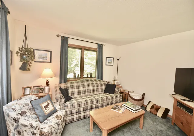 Photo 4 of Single family home for sale at 15 Winding Wood Rd, Grantham, NH 03753 | MLS# 5102123 | Listing updated on 2026-10-01