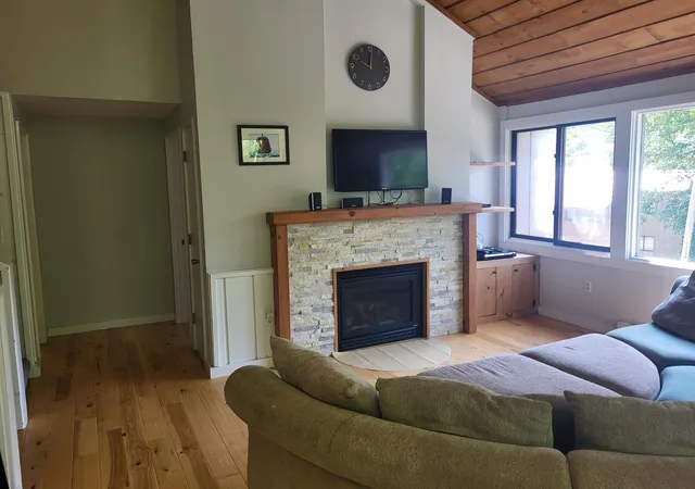 Photo 1 of Townhouse for sale at 30 Big Coolidge Rd #3 AND 4, Lincoln, NH 03251 | MLS# 5102390 | Listing updated on 2026-09-17