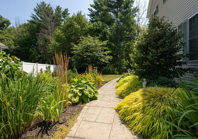 Photo 3 of Single family home for sale at 144 Boxwood Ln, Dover, NH 03820 | MLS# 5102428 | Listing updated on 2026-09-16