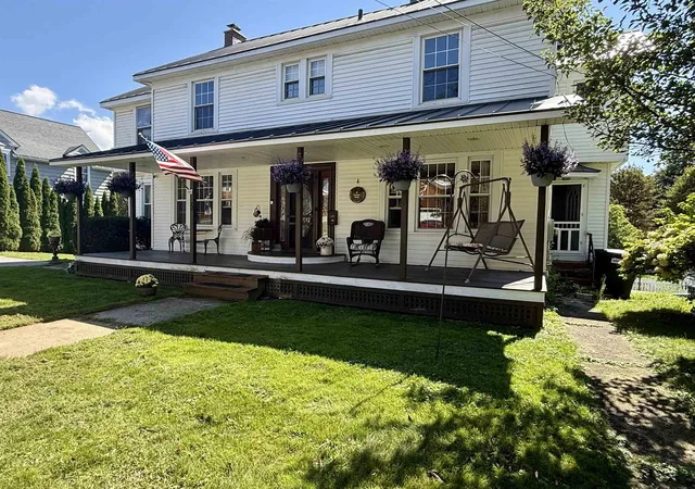 Photo 2 of Single family home for sale at 72 Edgerton St, Rutland, VT 05701 | MLS# 5102595 | Listing updated on 2026-09-08