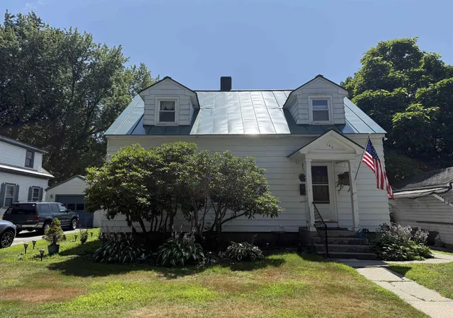 Photo 1 of Single family home for sale at 185 Wall St, Springfield, VT 05156 | MLS# 5102712 | Listing updated on 2026-09-03