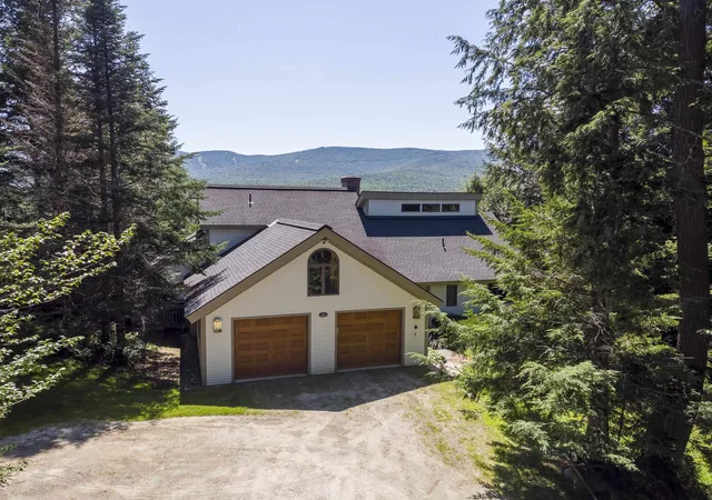 Photo 3 of Single family home for sale at 182 Bearly Hi Wy, Killington, VT 05751 | MLS# 5102819 | Listing updated on 2026-09-02