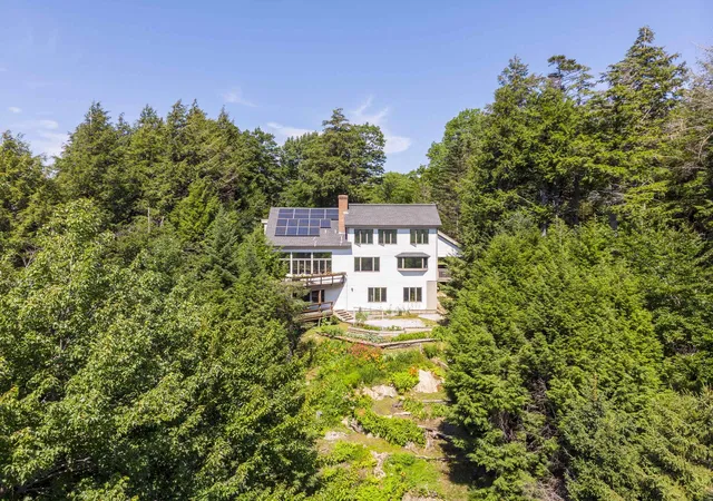 Photo 4 of Single family home for sale at 182 Bearly Hi Wy, Killington, VT 05751 | MLS# 5102819 | Listing updated on 2026-09-02
