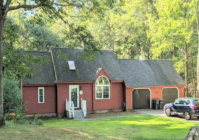 Photo 2 of Single family home for sale at 66 Crestwood Dr, Danville, NH 03819 | MLS# 5102954 | Listing updated on 2026-09-13