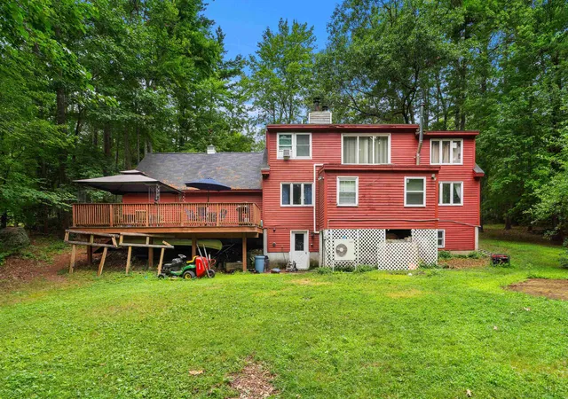Photo 3 of Single family home for sale at 66 Crestwood Dr, Danville, NH 03819 | MLS# 5102954 | Listing updated on 2026-09-13