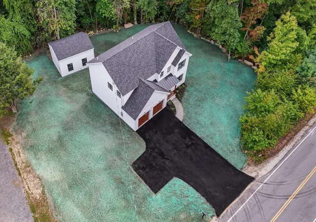 Photo 1 of Single family home for sale at 201 Hampstead Rd, Derry, NH 03038 | MLS# 5103072 | Listing updated on 2026-09-13