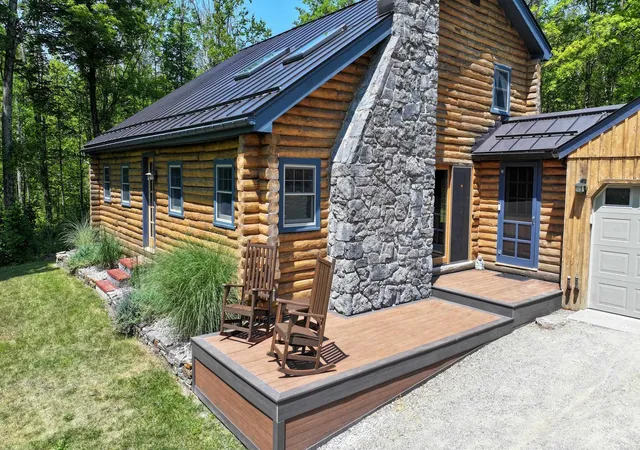 Photo 2 of Single family home for sale at 547 Cobble Rd, New Haven, VT 05472 | MLS# 5103092 | Listing updated on 2026-10-05