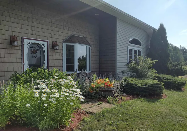 Photo 3 of Single family home for sale at 3452 Burton Hill Rd, Barton, VT 05822 | MLS# 5103187 | Listing updated on 2026-09-30