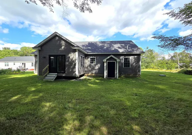 Photo 4 of Single family home for sale at 871 Salmon Fls Rd, Rochester, NH 03868 | MLS# 5103209 | Listing updated on 2026-10-21
